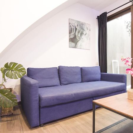 Rentalsevilla Looks Pretty And Modern Bagian luar foto
